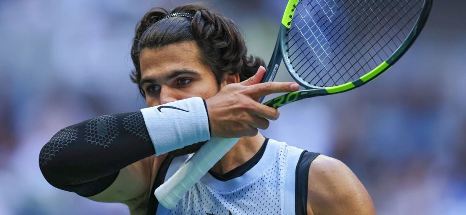 US Open LIVE - Carlos Alcaraz gobsmacked as Serena Williams controversy erupts