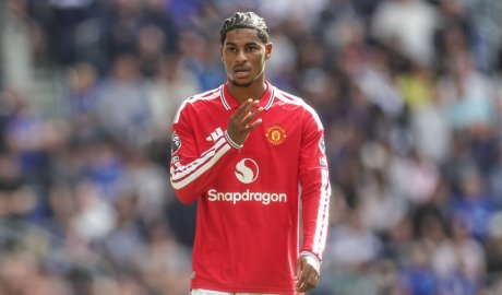 Barcelona stars reach out to Marcus Rashford as Gary Neville warns Man Utd