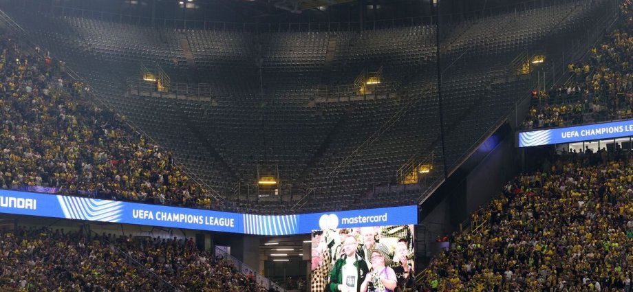 Borussia Dortmund empty stadium explained for Champions League clash