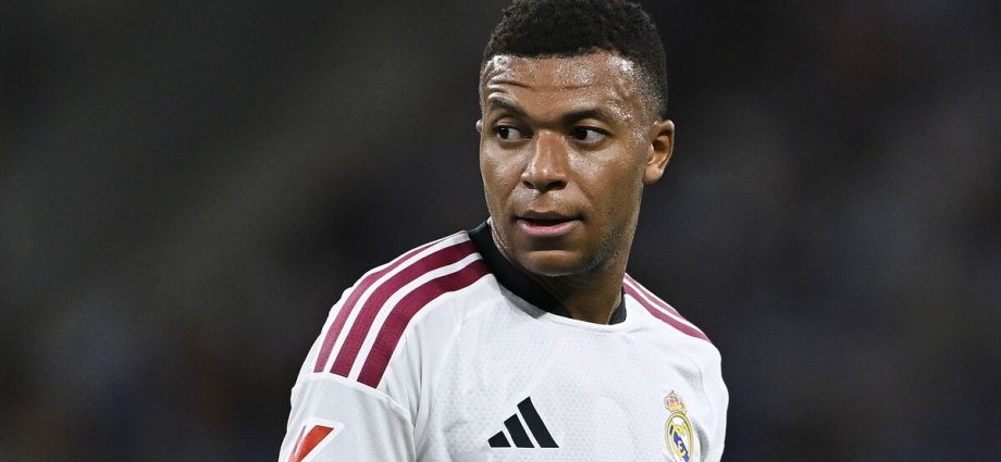 The six players Man Utd signed instead after rejecting Kylian Mbappe transfer