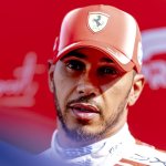 Lewis Hamilton releases public statement to 'clear up' Ferrari rumours