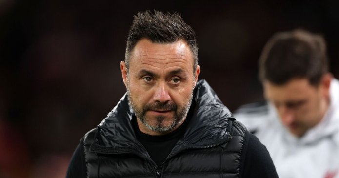 Roberto De Zerbi's 'true feelings on Tottenham job' exposed with boss 'on brink'