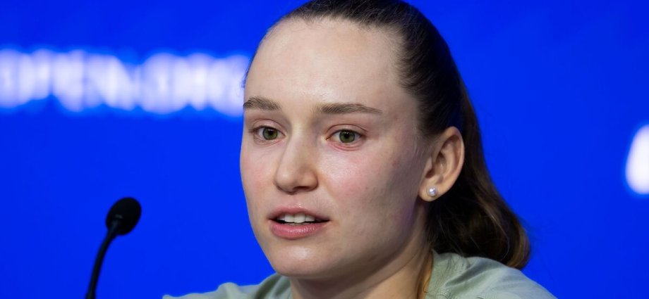 Elena Rybakina makes worrying health admission after being left 'unable to walk'