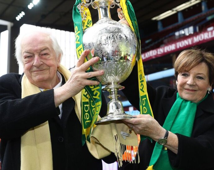 Delia Smith's husband Michael Wynn Jones dies aged 85 as sad statement issued