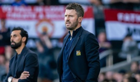 Man Utd confirm transfer as Carrick told to replace Lammens in £142m raid