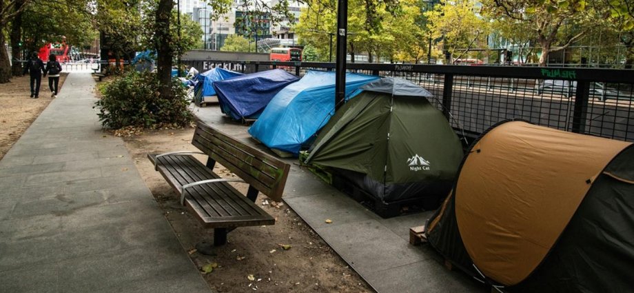 Homeless people can now get free flu jabs – but will this initiative actually reach them?