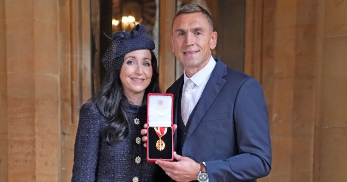Kevin Sinfield knighted by Prince William as Rob Burrow's wife pays tribute