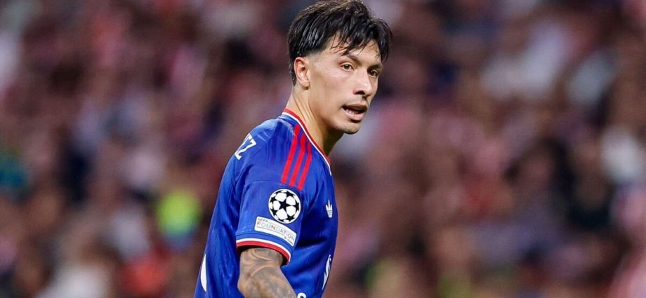 Man Utd stars 'cancel team dinner' as reason for Lisandro Martinez row emerges