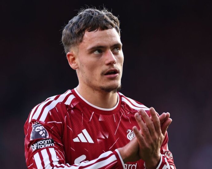 Not Wirtz, Mudryk or Antony - Premier League's biggest ever flop revealed