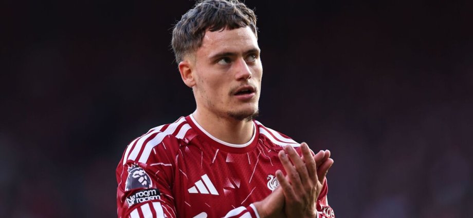 Not Wirtz, Mudryk or Antony - Premier League's biggest ever flop revealed