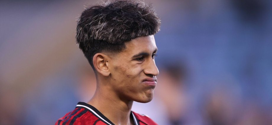 JJ Gabriel transfer update as 'significant offer' made and Man Utd decision