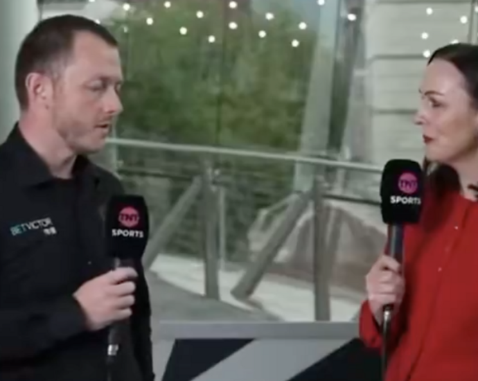 Mark Allen flooded with support after opening up on mystery absence from snooker