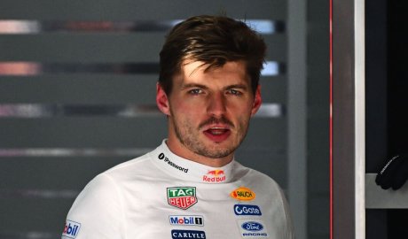 F1 LIVE - Max Verstappen hits out at 'unacceptable' problem as three break rules