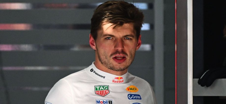F1 LIVE - Max Verstappen hits out at 'unacceptable' problem as three break rules