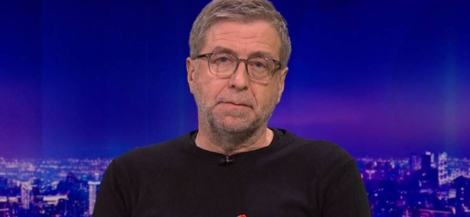 Chapman 'cannot stand' BBC colleague as real reason for MOTD foul mood emerges