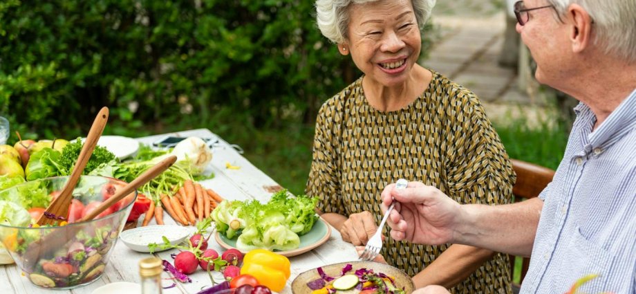 Eat well to age better at a biological level – new research
